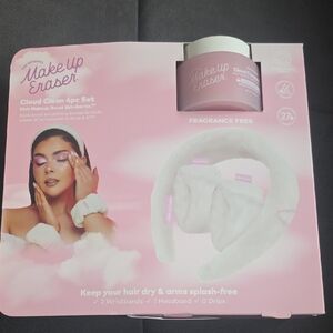 MakeUp Eraser Cloud Clean Set with White Accessories